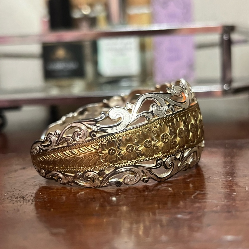 Montana Silversmiths Cuff